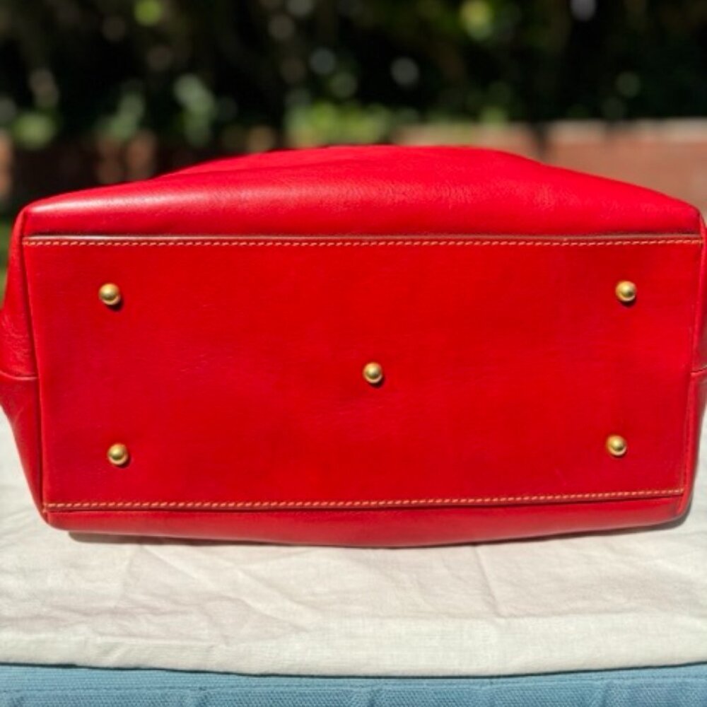 Auth Dooney & Burke Red Florentine Leather Large Barlow Zip Tote Satchel - Picture 5 of 16